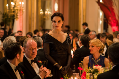 Ma famille m’a exclu du mariage de ma sÅ“ur, jusqu’à ce qu’un invité m’accueille avec les mots : « Major Général ».